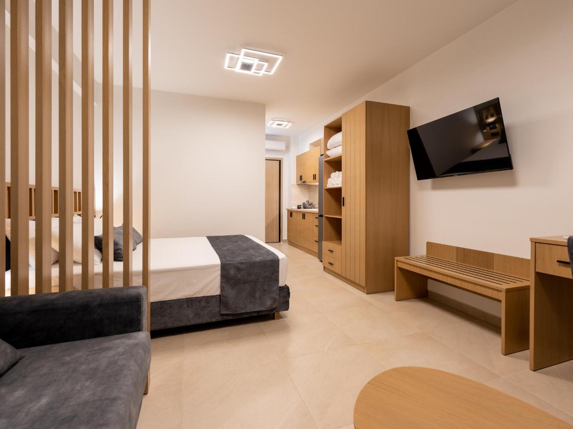 Antony'S Luxury Apartments Nikiti  Exterior photo