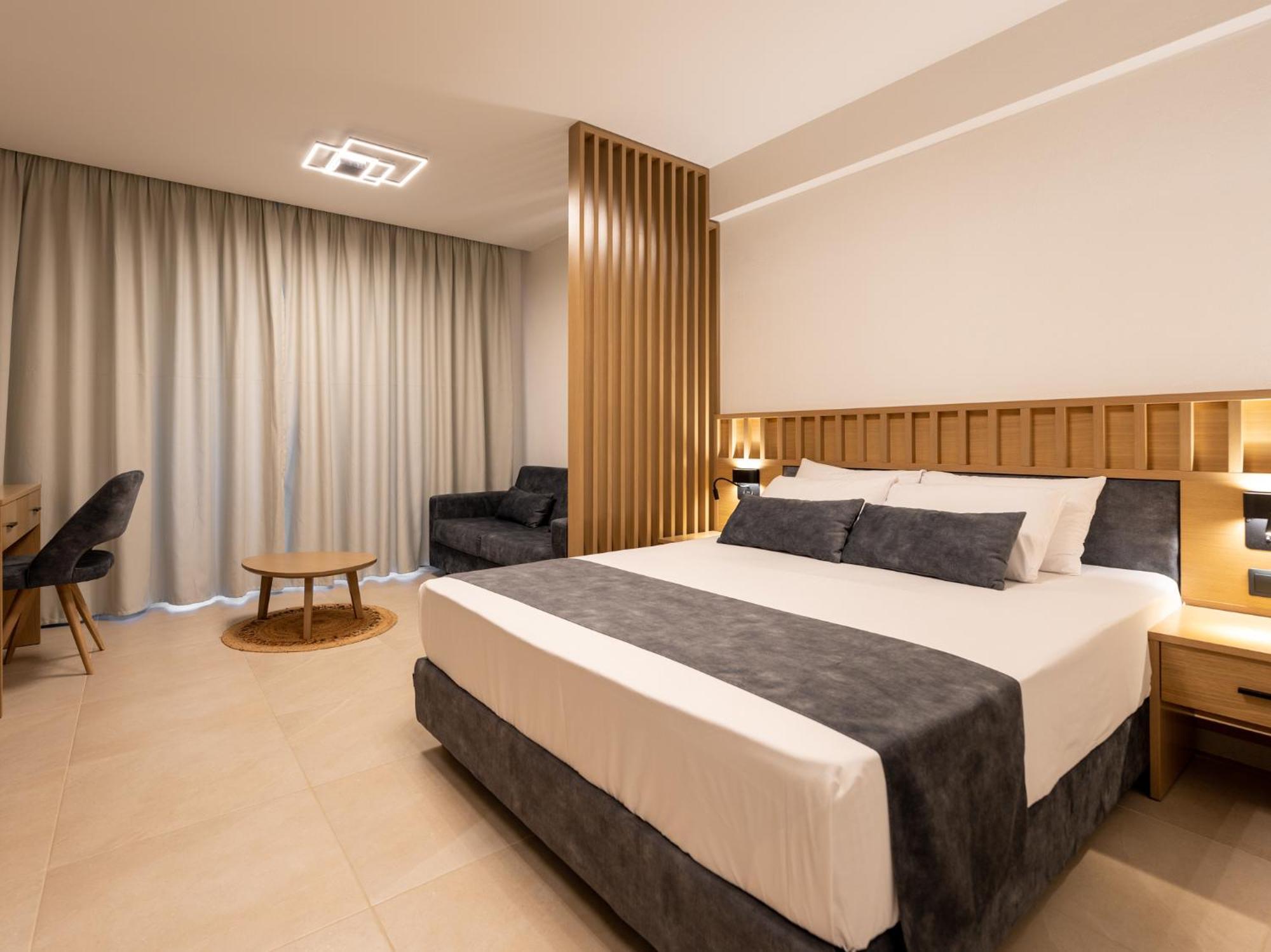 Antony'S Luxury Apartments Nikiti  Exterior photo
